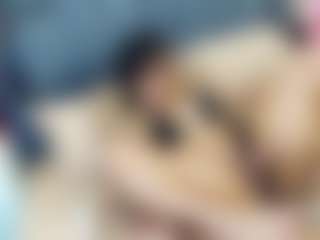 emily-86's Live Sex Cam Show