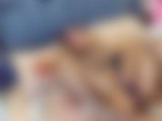 emily-86's Live Sex Cam Show
