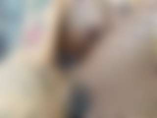 emily-86's Live Sex Cam Show
