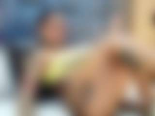 emily-86's Live Sex Cam Show