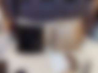 emily-86's Live Sex Cam Show