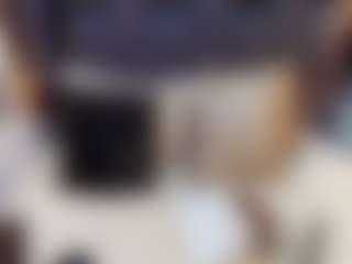 emily-86's Live Sex Cam Show