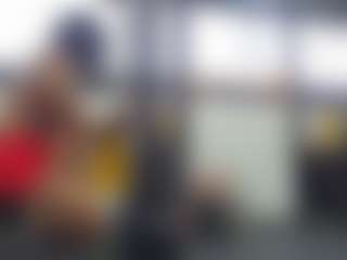 emily-86's Live Sex Cam Show