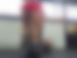 emily-86's Live Sex Cam Show