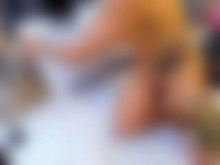 emily-86's Live Sex Cam Show
