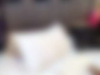 emily-86's Live Sex Cam Show