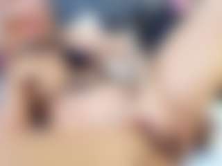emily-86's Live Sex Cam Show
