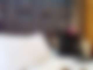 emily-86's Live Sex Cam Show