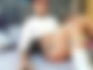 emily-86's Live Sex Cam Show
