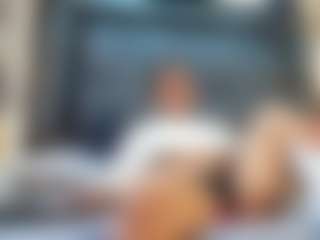 emily-86's Live Sex Cam Show