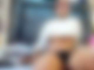 emily-86's Live Sex Cam Show