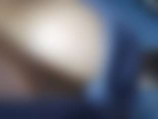 emily-86's Live Sex Cam Show