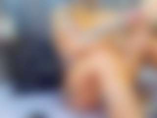 emily-86's Live Sex Cam Show