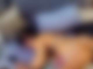 emily-86's Live Sex Cam Show