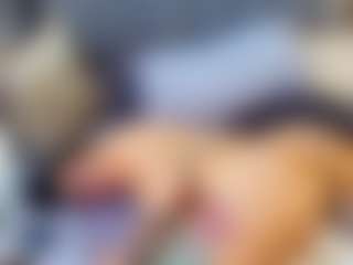 emily-86's Live Sex Cam Show