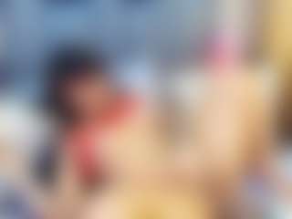 emily-86's Live Sex Cam Show