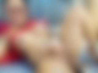 emily-86's Live Sex Cam Show