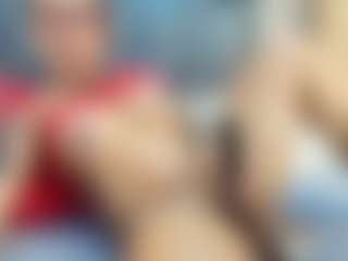 emily-86's Live Sex Cam Show
