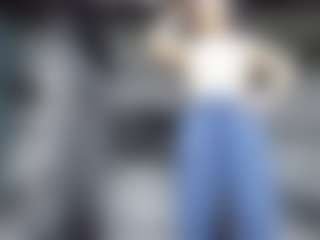 emily-86's Live Sex Cam Show