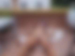 emily-86's Live Sex Cam Show