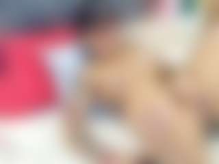 emily-86's Live Sex Cam Show