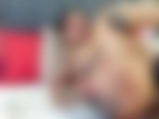 emily-86's Live Sex Cam Show
