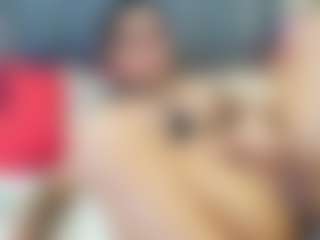 emily-86's Live Sex Cam Show