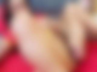 emily-86's Live Sex Cam Show