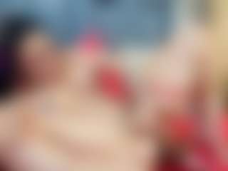 emily-86's Live Sex Cam Show