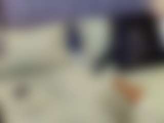 emily-86's Live Sex Cam Show