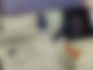 emily-86's Live Sex Cam Show