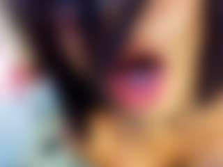 emily-86's Live Sex Cam Show