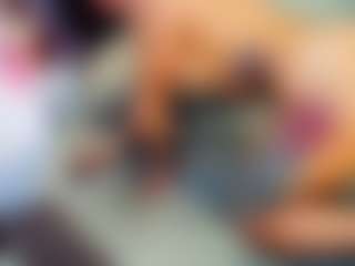 emily-86's Live Sex Cam Show