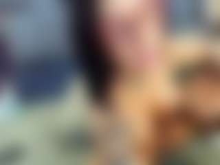 emily-86's Live Sex Cam Show