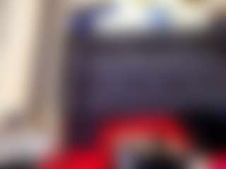 emily-86's Live Sex Cam Show