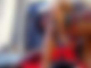 emily-86's Live Sex Cam Show