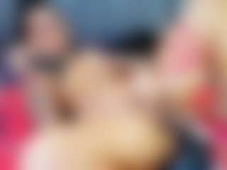 emily-86's Live Sex Cam Show