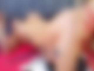 emily-86's Live Sex Cam Show