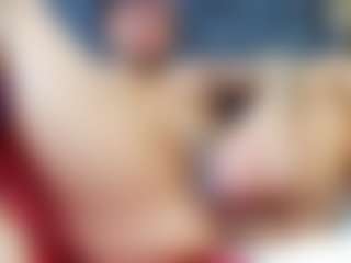emily-86's Live Sex Cam Show