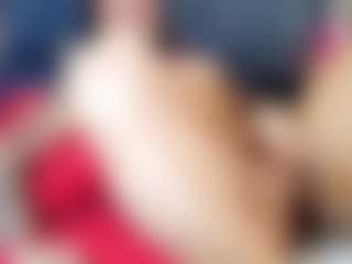 emily-86's Live Sex Cam Show