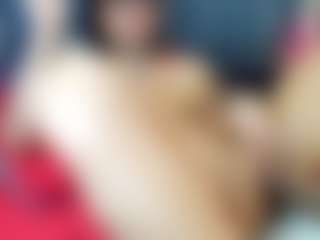 emily-86's Live Sex Cam Show