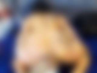 emily-86's Live Sex Cam Show
