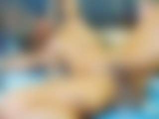 emily-86's Live Sex Cam Show