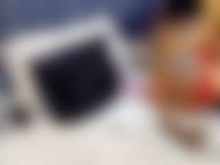 emily-86's Live Sex Cam Show