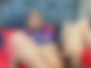 emily-86's Live Sex Cam Show