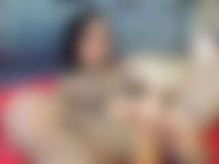 emily-86's Live Sex Cam Show