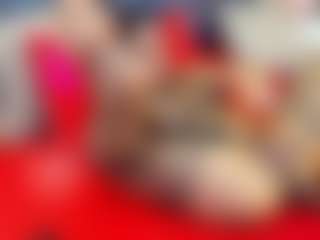 emily-86's Live Sex Cam Show