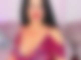 ClaireWarner MILF webcam performer live streaming