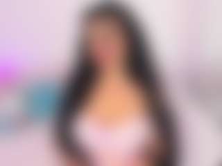 Live cam show with ClaireWarner - Mature on Camming Site