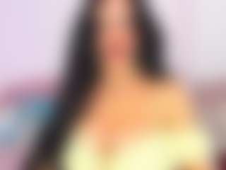 Live cam show with ClaireWarner - Public on CamClone